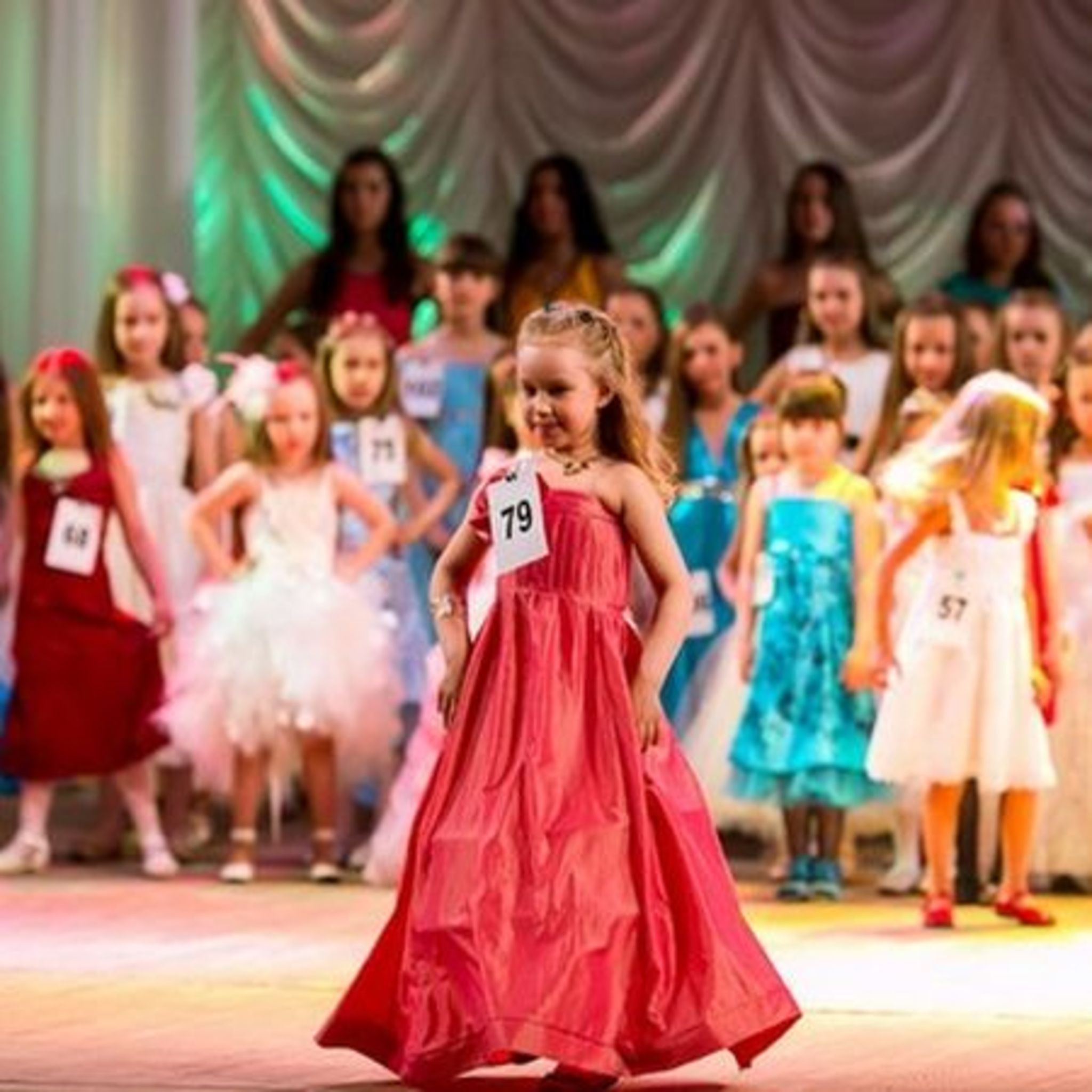 Beauty contest smallest models LITTLE TOP MODEL of RUSSIA